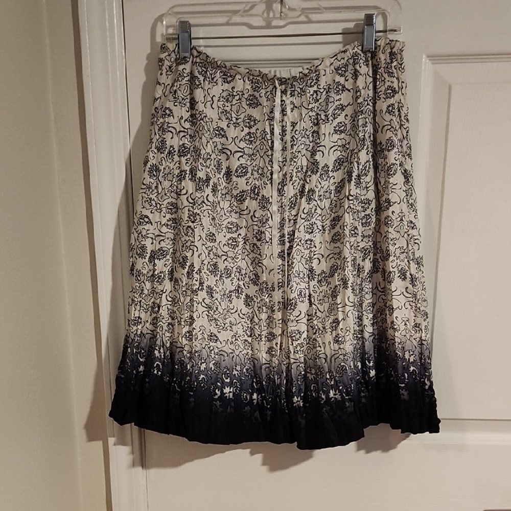 White House Black Market Black and White A-Line Skirt